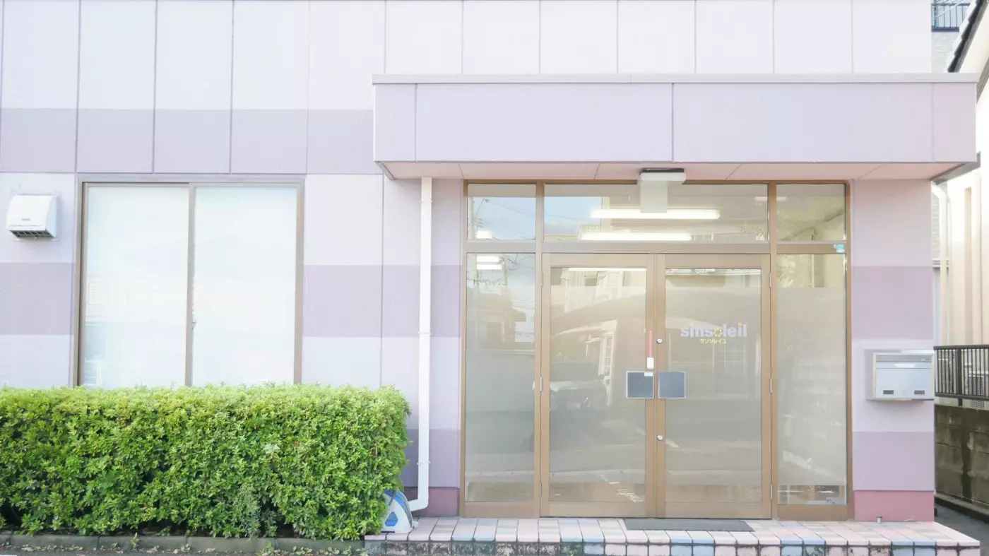 外観（玄関）