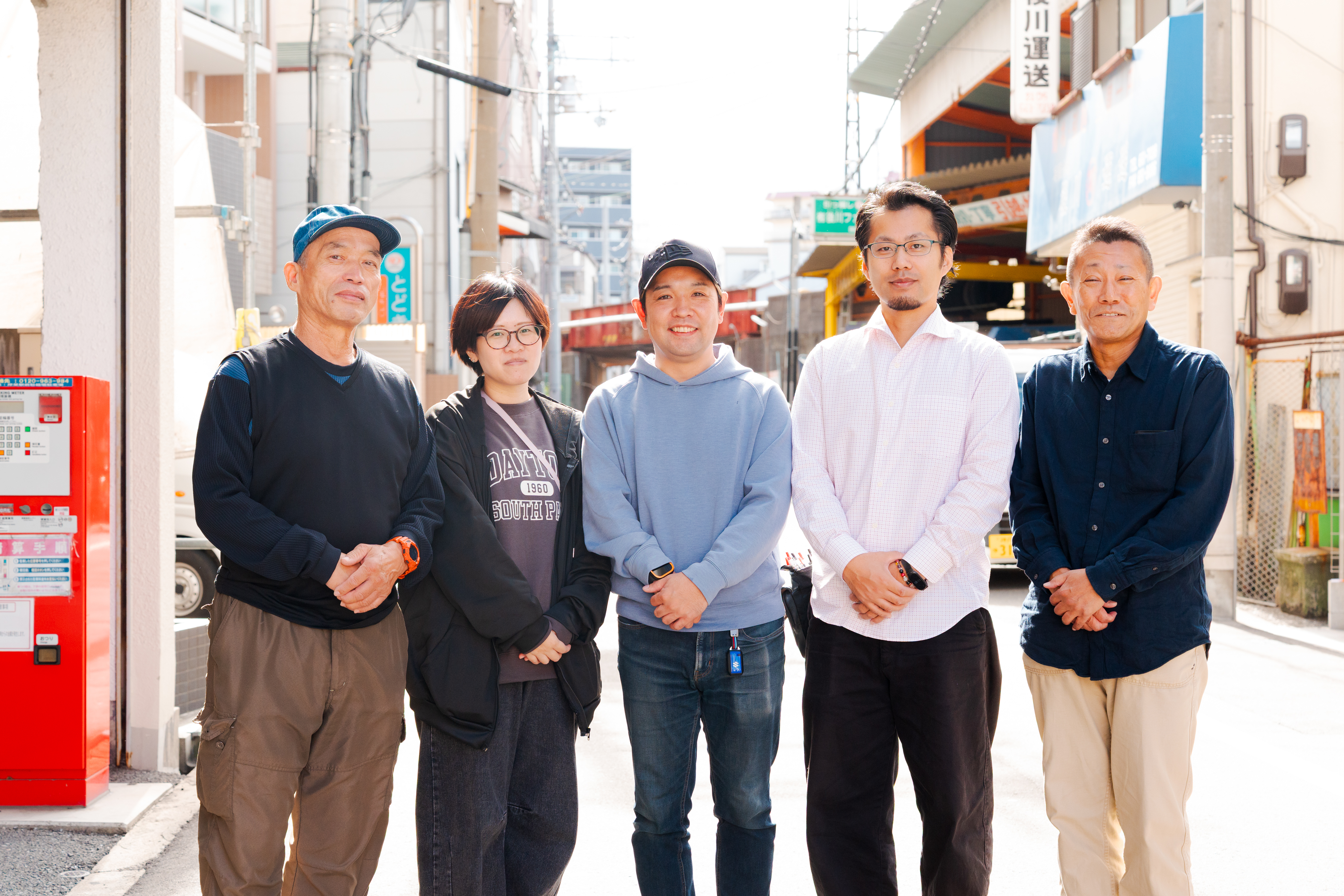 ワークス　スタッフ集合写真