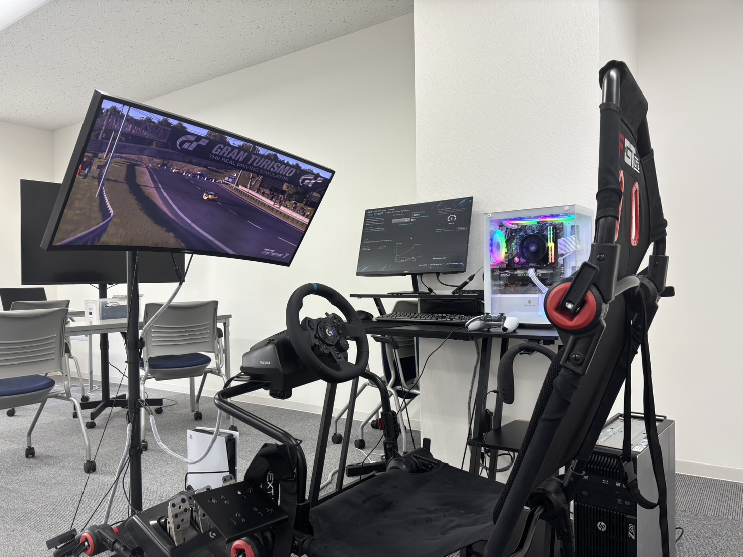 リアルカーシミレーター