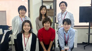 スタッフ集合写真