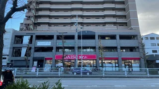 事業所ビル外観