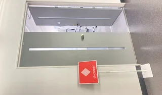 なんば入口右側