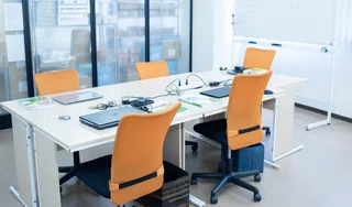 169 (1)かべなし支援ナビ椅子.png