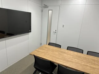 atGPジョブトレIT・Web浜松町_面談室2