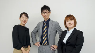 スタッフ3人