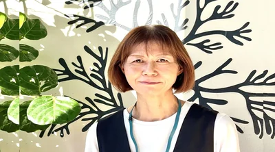 野村　育代
